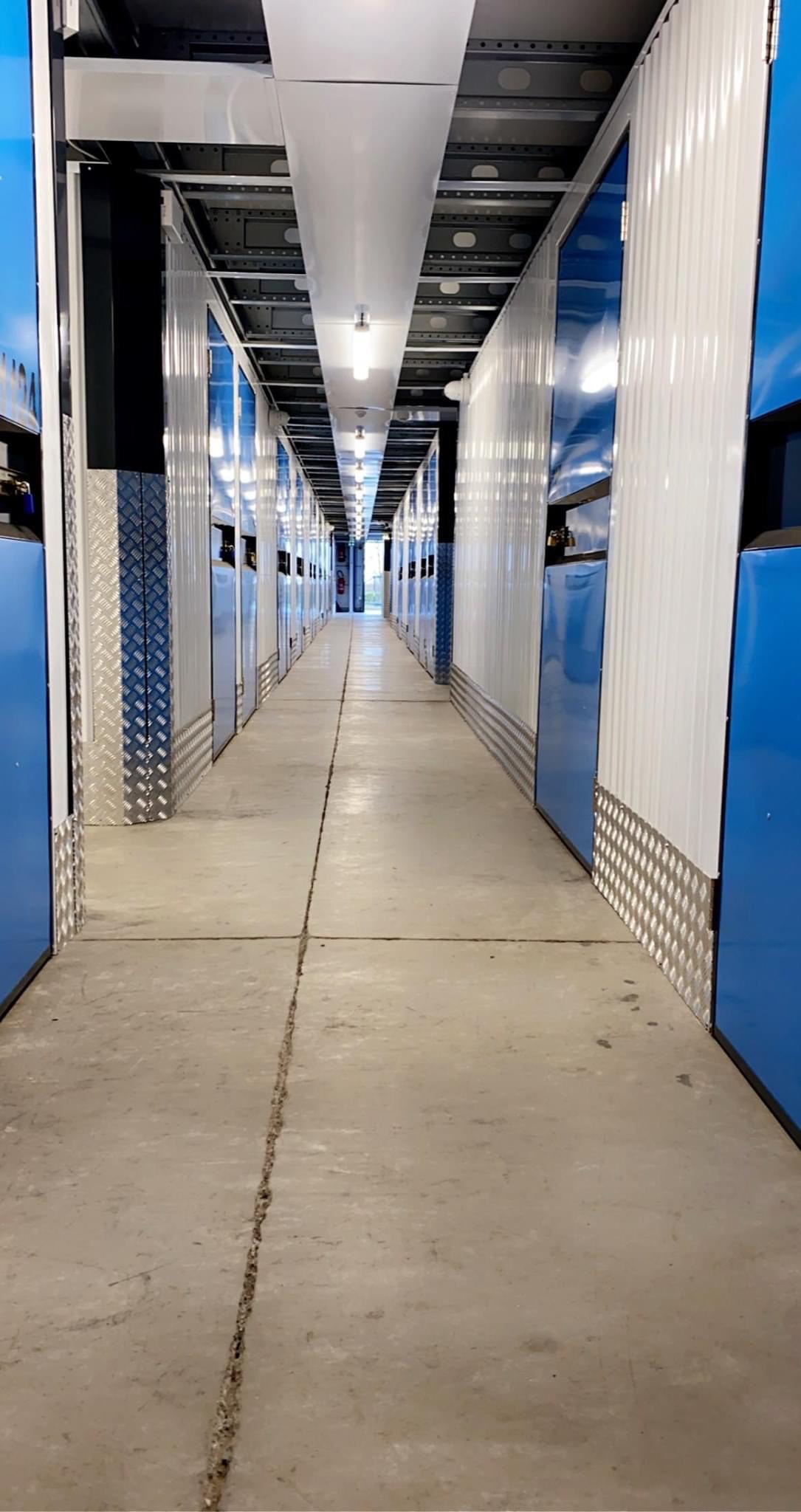 trouvez la meilleure box de stockage à lille pour entreposer vos biens en toute sécurité. solutions flexibles, accès facile et tarifs adaptés à vos besoins. réservez votre espace de stockage dès aujourd'hui !