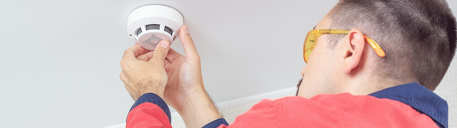 découvrez la durée d'efficacité des détecteurs de fumée et conseils pour garantir leur bon fonctionnement et votre sécurité.